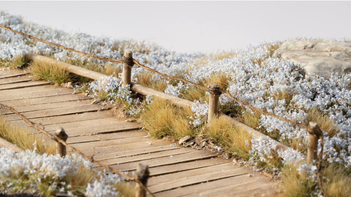 Gamers Grass - Light Blue Lilac Flowers