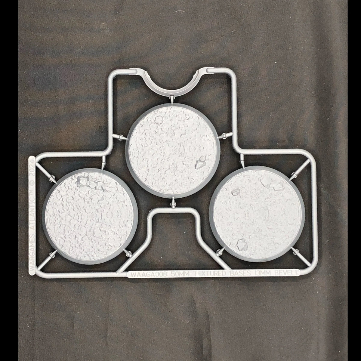General Accoutrements - 50mm Textured Bases (3mm Bevel)